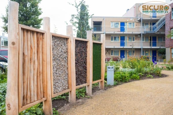 6107R Voelwand robinia03 6107R Voelwand robinia03