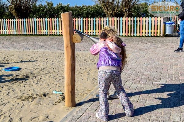 6101R Praatpaal Robinia 01 6101R Praatpaal Robinia 01