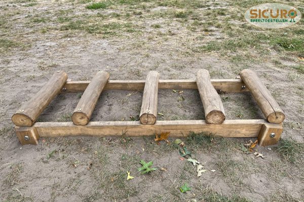 5048RF Balanceerladder Recht Robinia 01