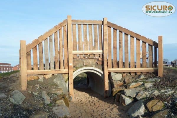 5027R Doorkruiper met balustrade robinia02
